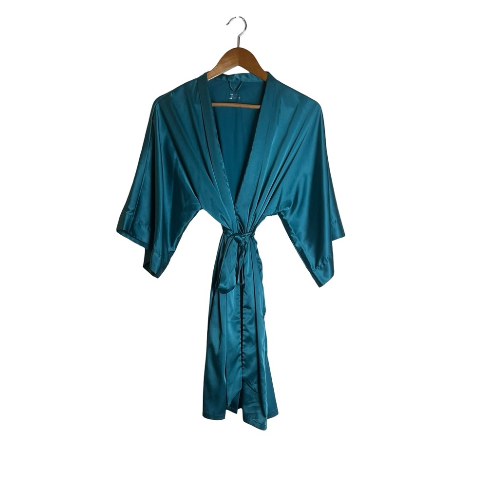 Sioro blue green satin‎ robe. Size small